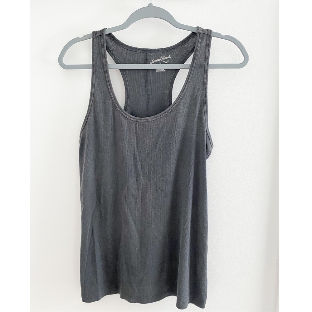 Universal Thred Gray Tank